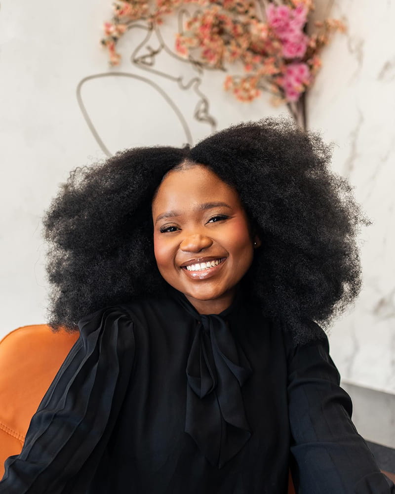 Long Afro hairstyles for Melanin Women