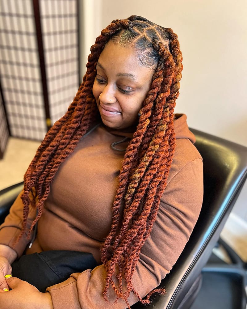 Long Twisted Braids with Different Colors