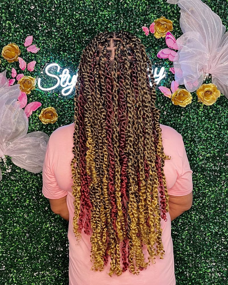 Multi-Colored Long Twists